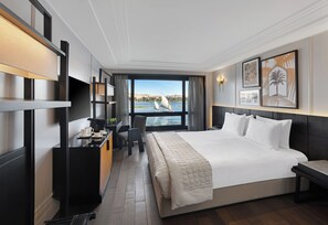 Minibar, camas plegables/adicionales, wifi gratis y ropa de cama