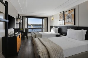 Minibar, desk, rollaway beds, free WiFi - Mövenpick MS Sunray (Luxor)