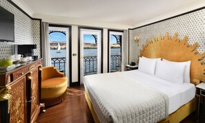 Minibar, soundproofing, free WiFi, bed sheets