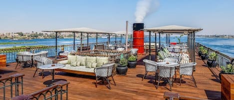Sundeck