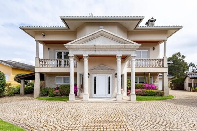 House with Cinema and Discotheque