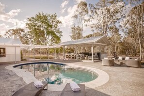 Pool - Whitevale Luxury Estate Pool Spa (Lovedale)