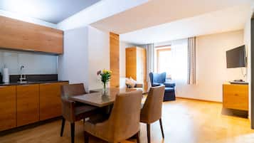 Apartment Hofblick | Ropa de cama hipoalergénica y caja de seguridad en la habitación