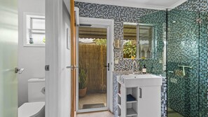 Doccia, asciugacapelli, asciugamani