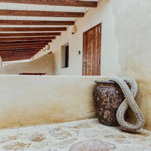 Exterior detail - Meridium Apartments & Beach Club (Formentera)