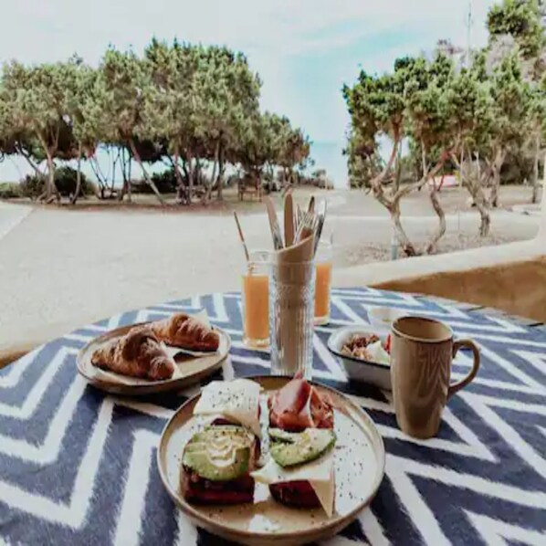 Free daily local cuisine breakfast - Meridium Apartments & Beach Club (Formentera)
