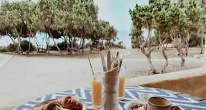 Meridium Apartments & Beach Club