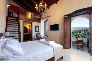 2 slaapkamers, een strijkplank/strijkijzer, reisbedje, wifi