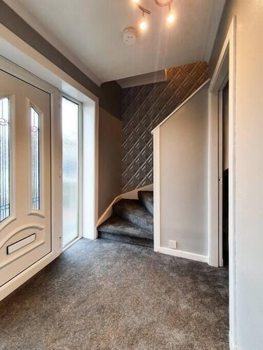 3 bedroom house Amazon M90 Dunfermline Edinburgh
