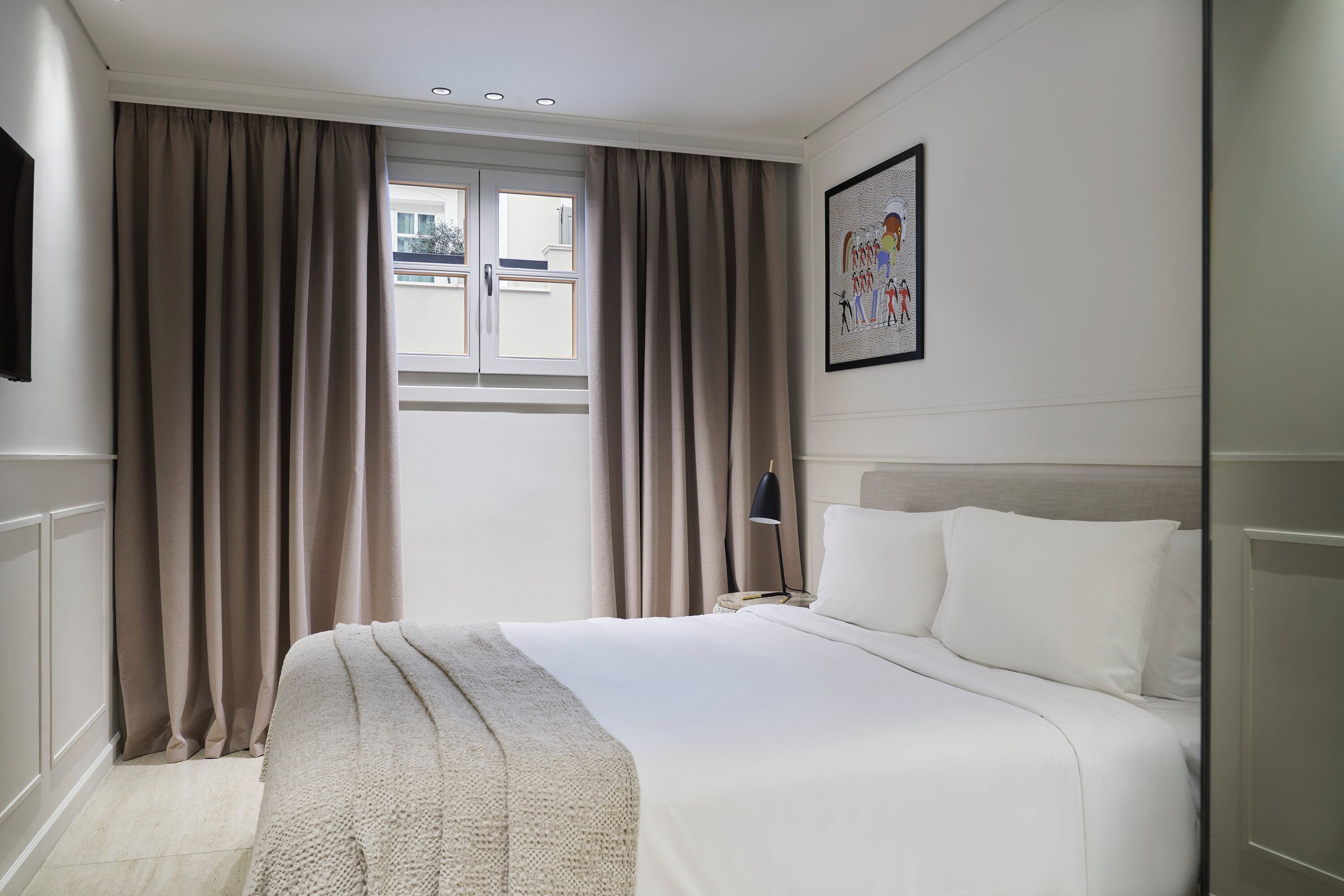 Coffres-forts dans les chambres, chambres insonorisées, Wi-Fi gratuit