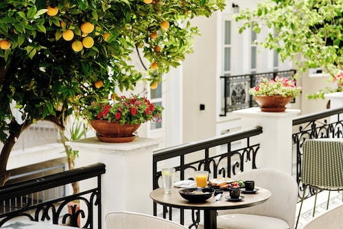 Doryssa Theorem Hotel