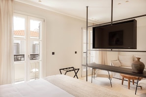 Deluxe Junior Suite with Balcony | In-room safe, soundproofing, free WiFi, bed sheets