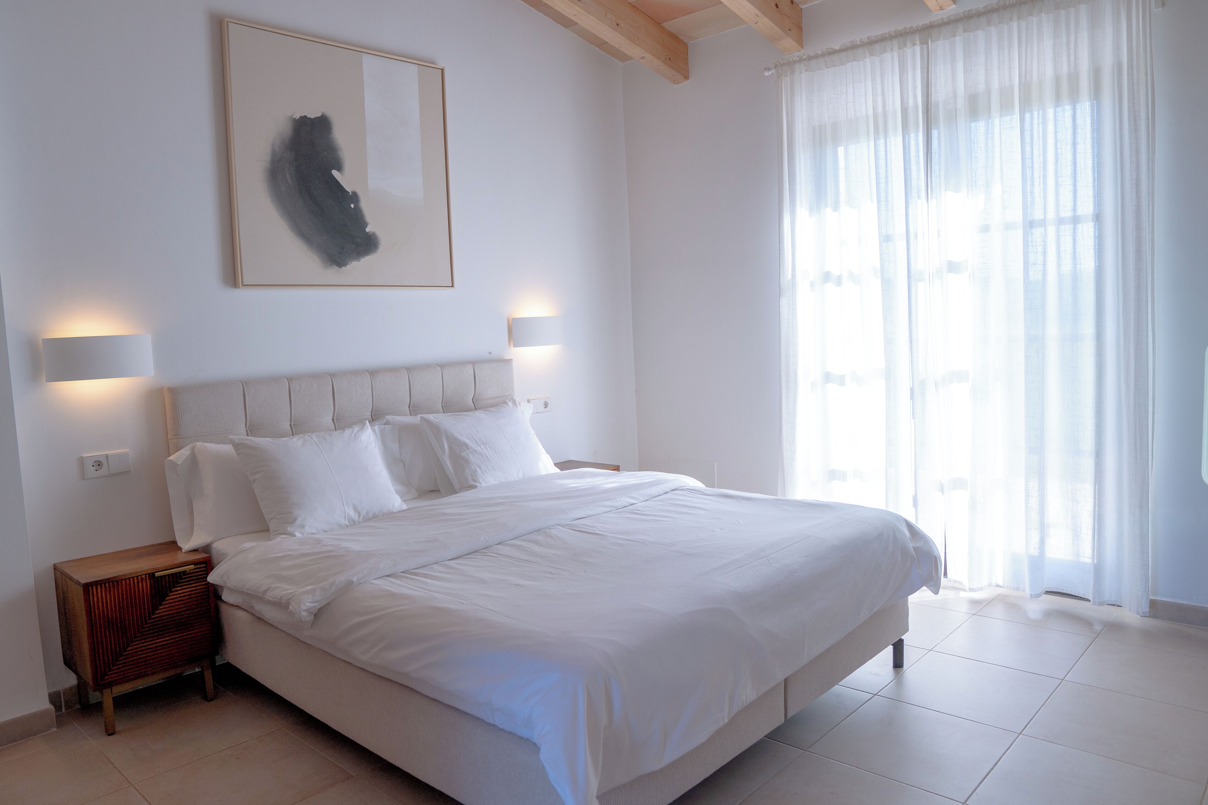 Studio, Patio, Poolside | Minibar, individually decorated, individually furnished, free WiFi