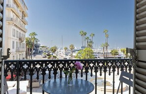 Property grounds - Palmes d'Or Properties - Ref ANTIBES (Cannes)