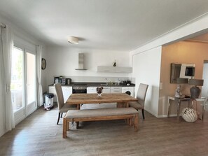 Dining - REF Molière BY PALMES D OR PROPERTIES (Cannes)