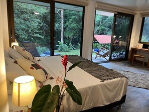 7 bedrooms, desk, iron/ironing board, travel crib