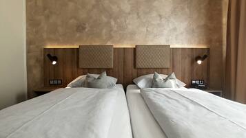 Classic Double Room | Desk, blackout drapes, WiFi (free), bed sheets