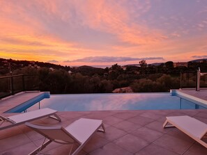 Piscine extérieure, piscine chauffée