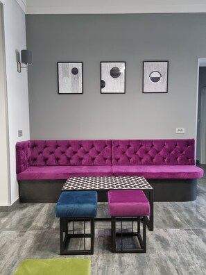 30-Zoll-LCD-Fernseher mit Digitalempfang, Fernseher, Netflix