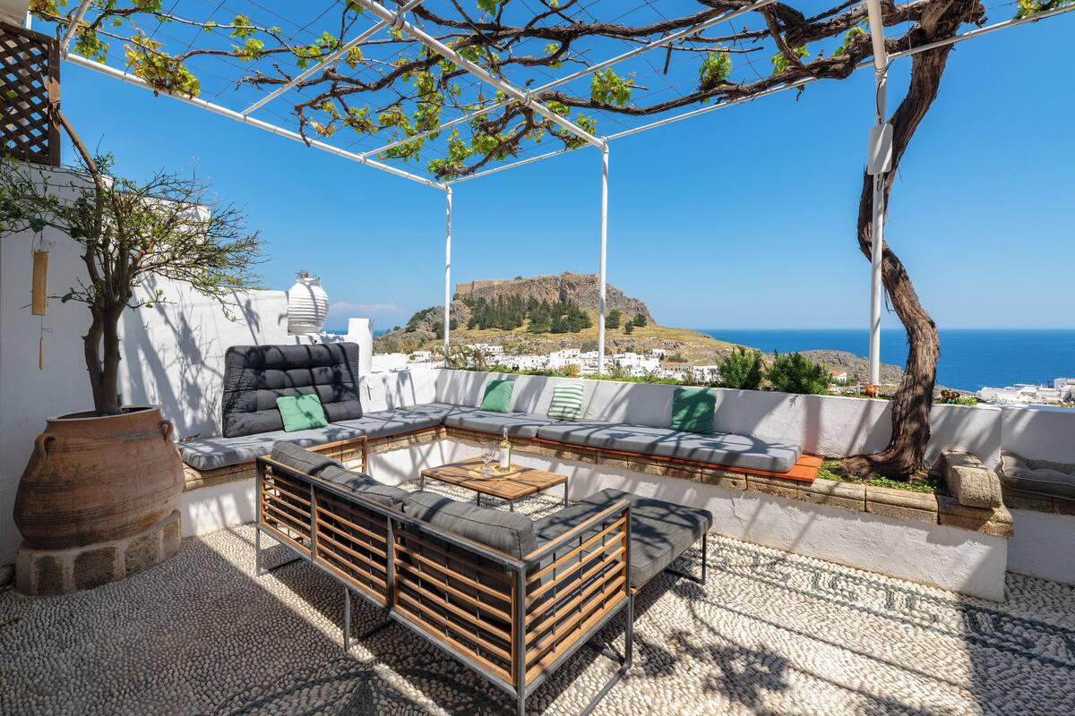 Four Bedroom Villa with Sea View | 露台
