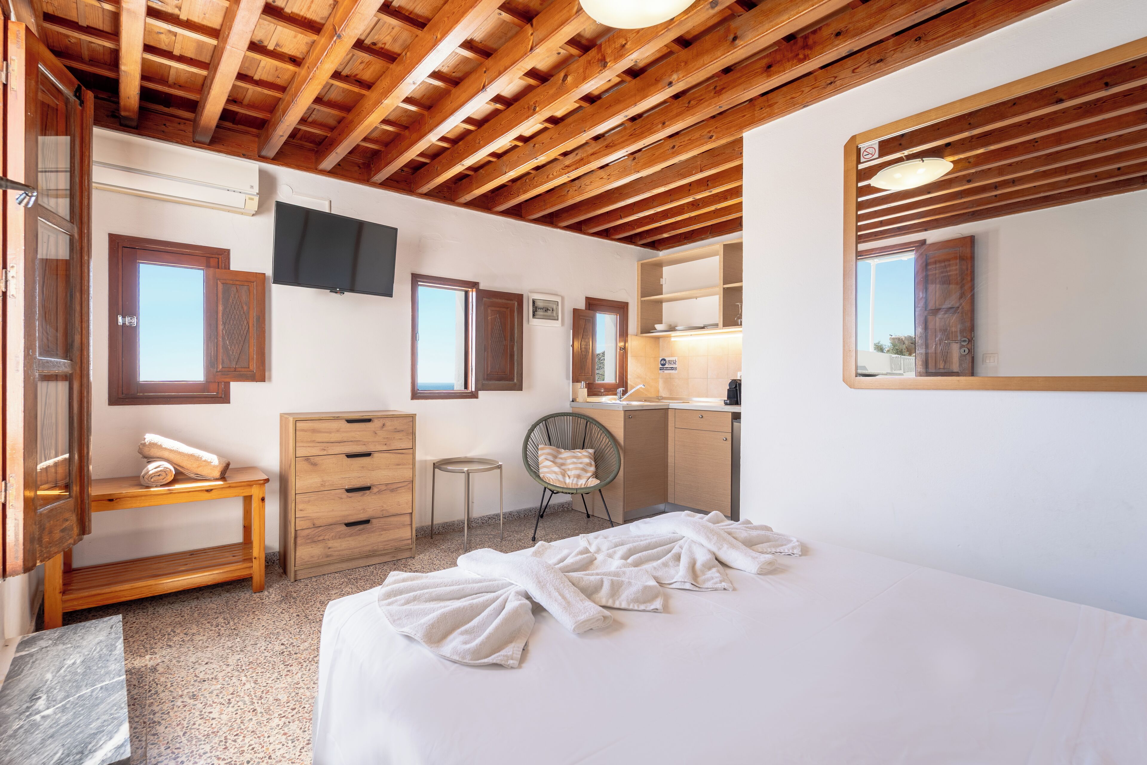 Rooftop Studio with Sea View | Coffre-fort, espace de travail pour ordinateurs portables