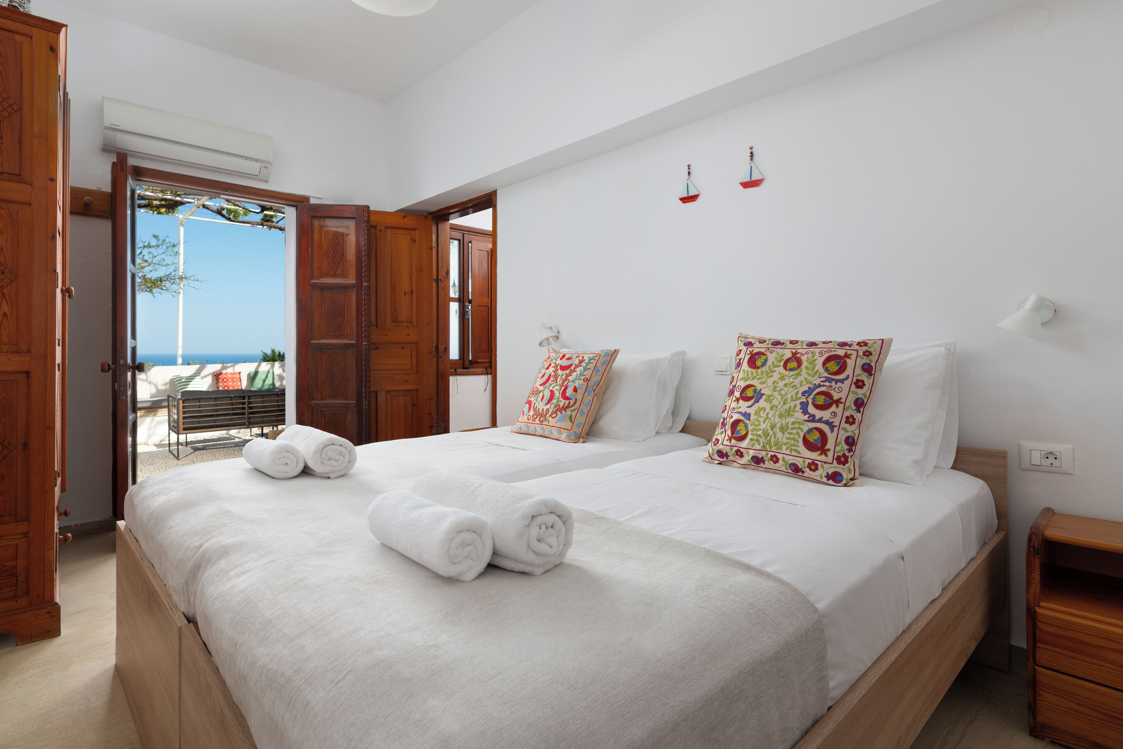 Four Bedroom Villa with Sea View | セーフティボックス (室内)、ノートパソコン用作業スペース、遮光カーテン、アイロン / アイロン台