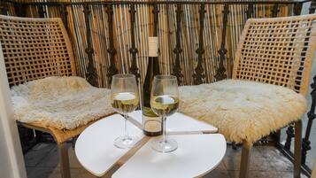 Elite Apartment | Terrace/patio