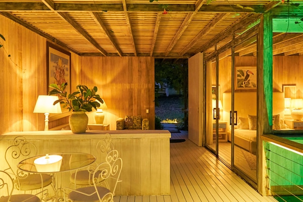 Luxury Studio Suite, 1 Queen Bed | Living area | 44-inch flat-screen TV with satellite channels, TV