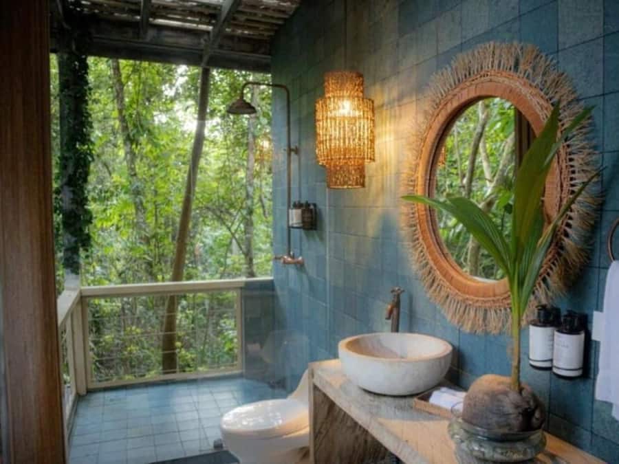 SUITE BOSQUE | Bathroom | Free toiletries, towels, soap, shampoo