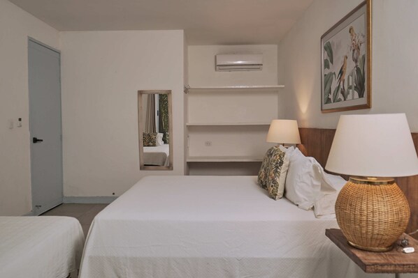 Kolmen hengen standard-huone | 1 makuuhuone, ylelliset vuodevaatteet, minibaari, vuodevaatteet