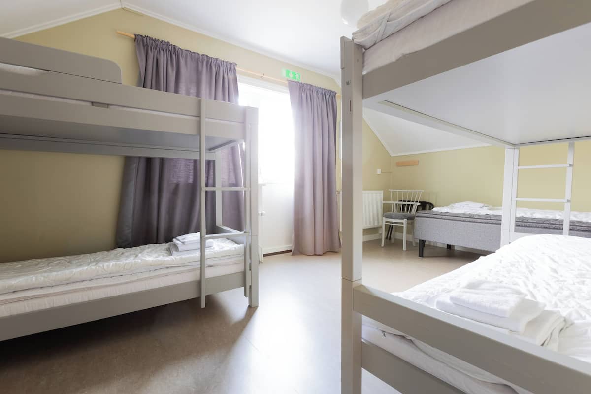 Laptop workspace, iron/ironing board, free WiFi, bed sheets