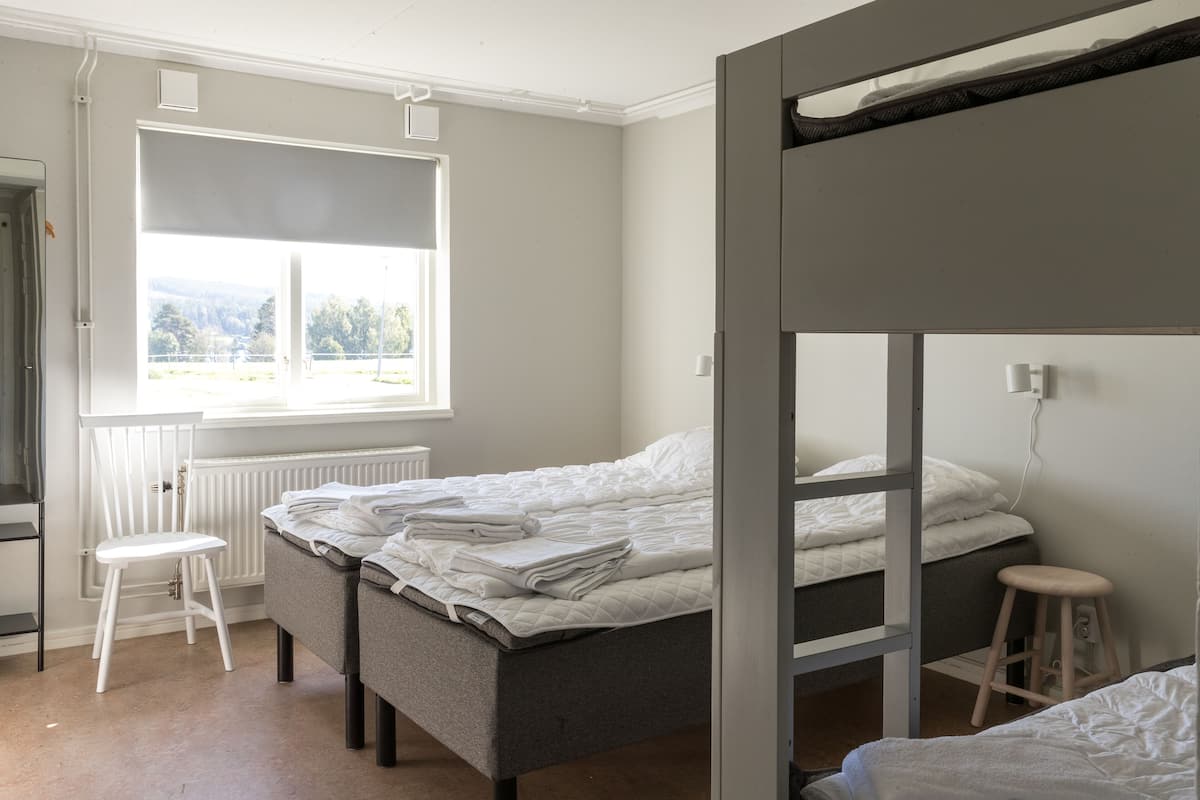 Economy Quadruple Room