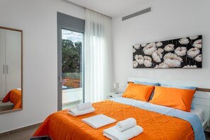 5 Schlafzimmer, Zimmersafe, Bügeleisen/Bügelbrett, WLAN