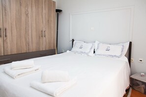 1 bedroom, iron/ironing board, free WiFi