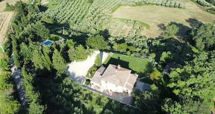 Podere Colombaio - Bucaneve chalet in historical Podere in Val d'Orcia
