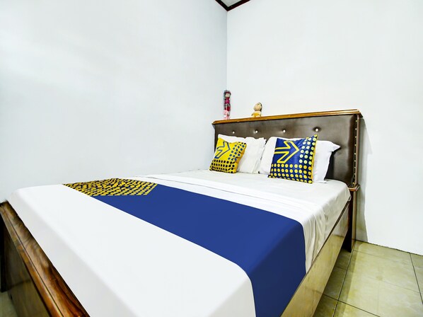 Free WiFi, bed sheets