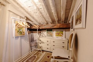 2 عدّة غرف نوم