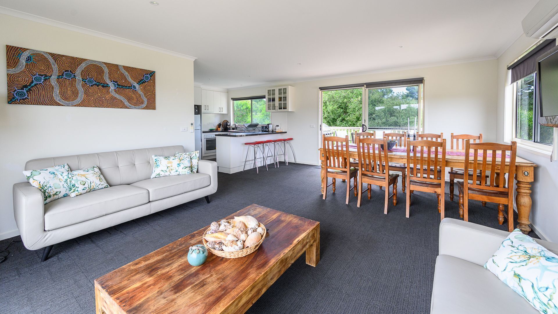 TV connectée, lecteur de DVD, chaîne hi-fi