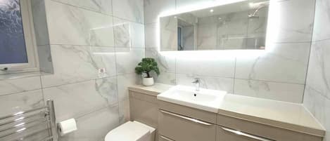Shower, towels