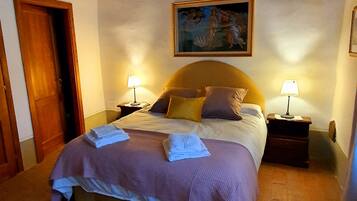 3 chambres, fer et planche Ă repasser, Wi-Fi gratuit, draps fournis