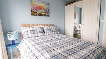 4 Schlafzimmer, individuell dekoriert, individuell eingerichtet