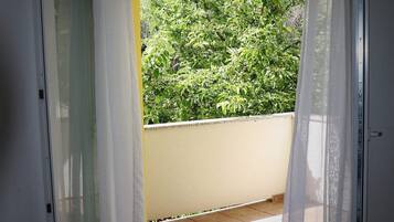 Appartement (Two Bedroom Apartment with Terace) | Vue de la chambre