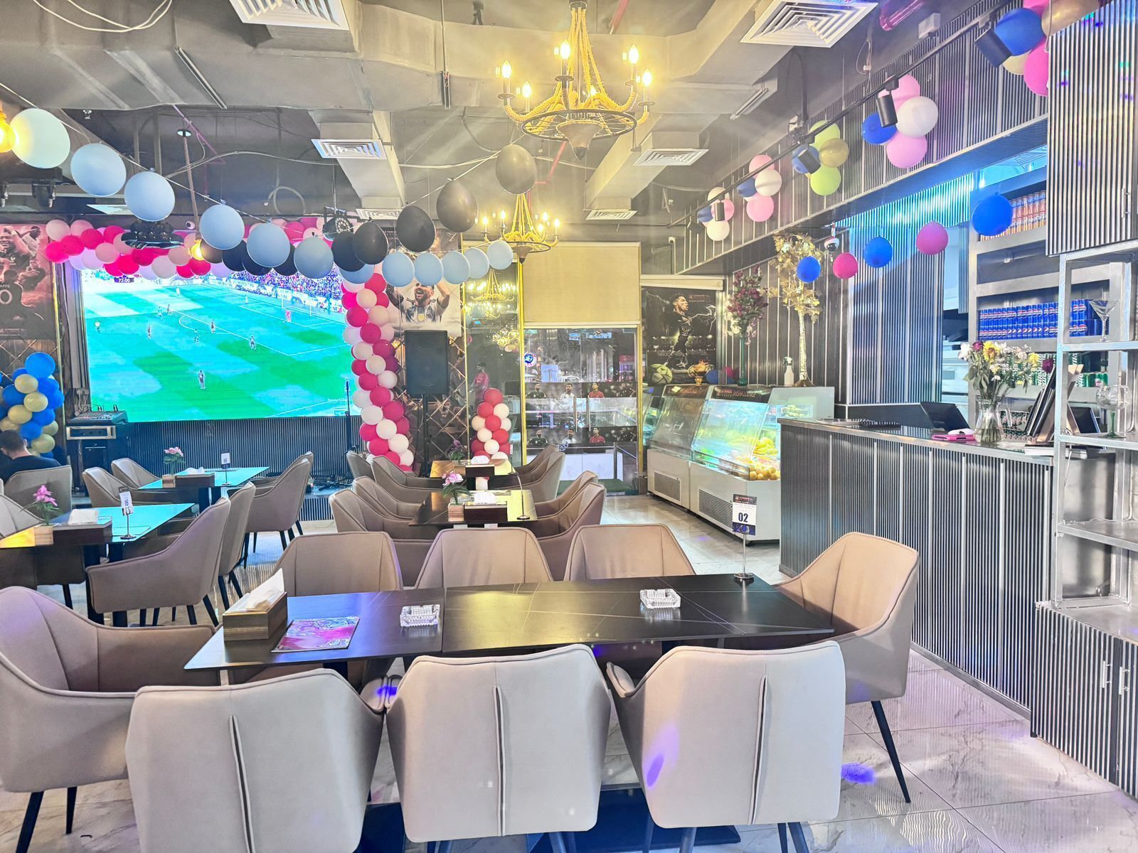 6 bars/lounges, swim-up bar, poolside bar