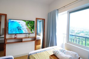 1 bedroom, Internet, bed sheets, wheelchair access - Cosmopolitan haven at Grace Residences Taguig (Taguig)