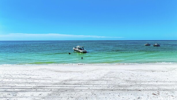 Beach - Anna Maria Island Sun's Up A (Bradenton Beach)