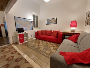 TV - Entire apartment fully equipped. Ideal for families or for work. (Palermo)