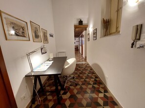 Interior - Entire apartment fully equipped. Ideal for families or for work. (Palermo)