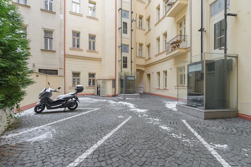 3-bedrooms apartment in center of Prague