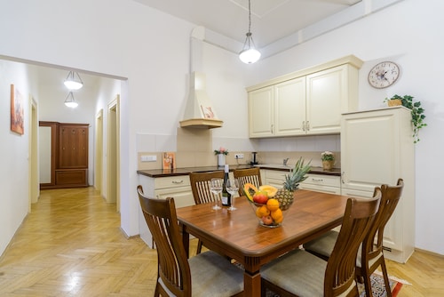 3-bedrooms apartment in center of Prague