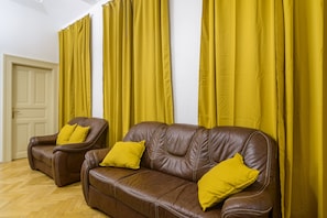 Classic Apartment | Living area | 50-cm Smart TV with digital channels, TV, pay movies